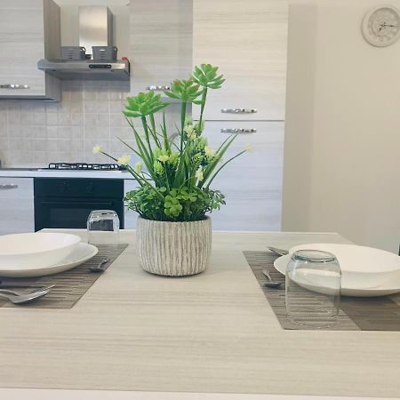 Apartament Il Cortiletto Somma Lombardo Zewnętrze zdjęcie