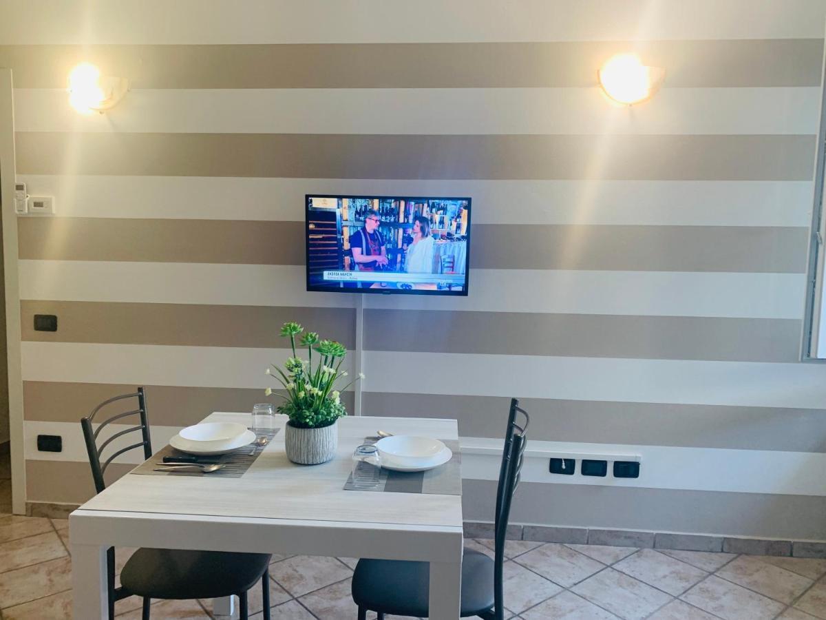 Apartament Il Cortiletto Somma Lombardo Zewnętrze zdjęcie